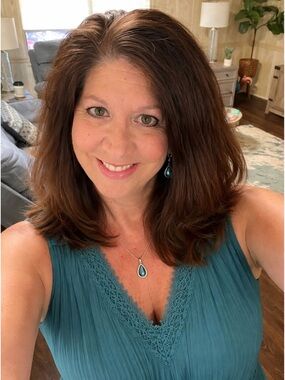 Meet your Posher, Julie